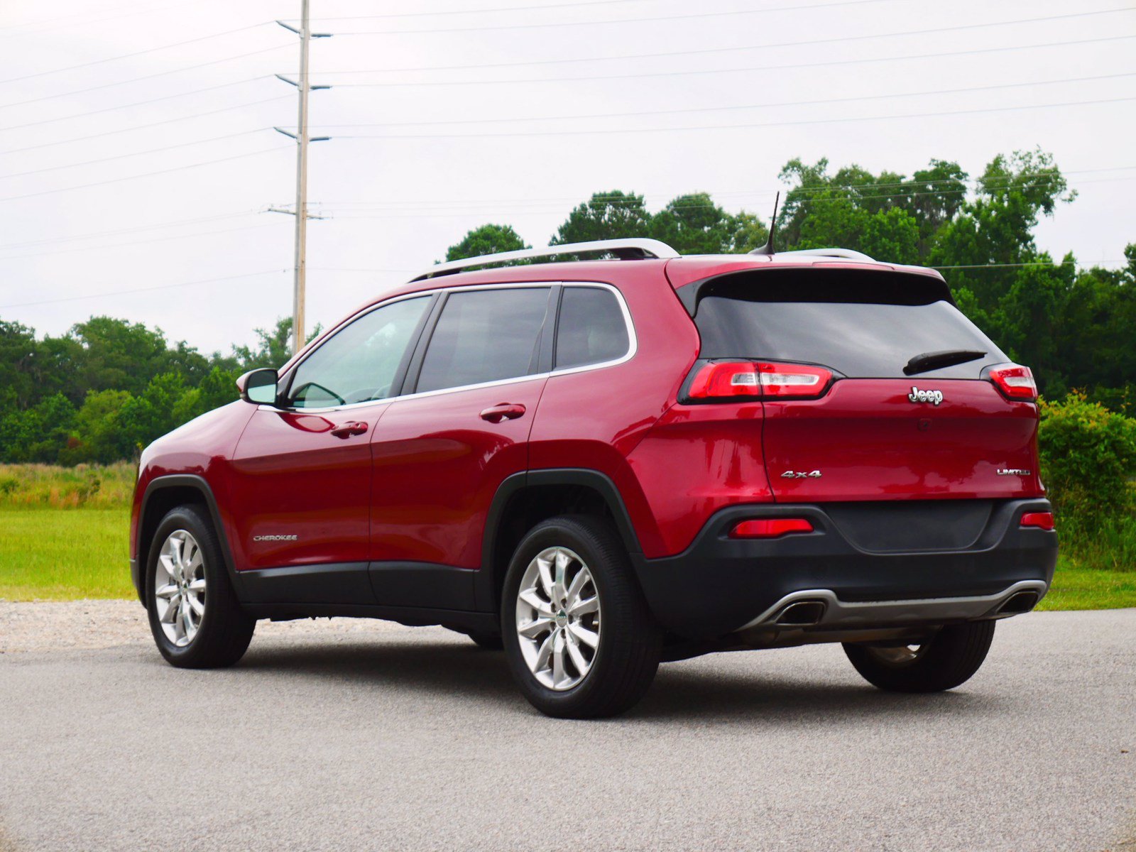 Pre Owned 2017 Jeep Cherokee Limited 4WD 4D Sport Utility