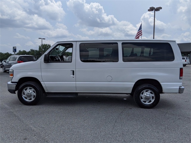 Pre-Owned 2014 Ford E-350SD XLT RWD Passenger Van