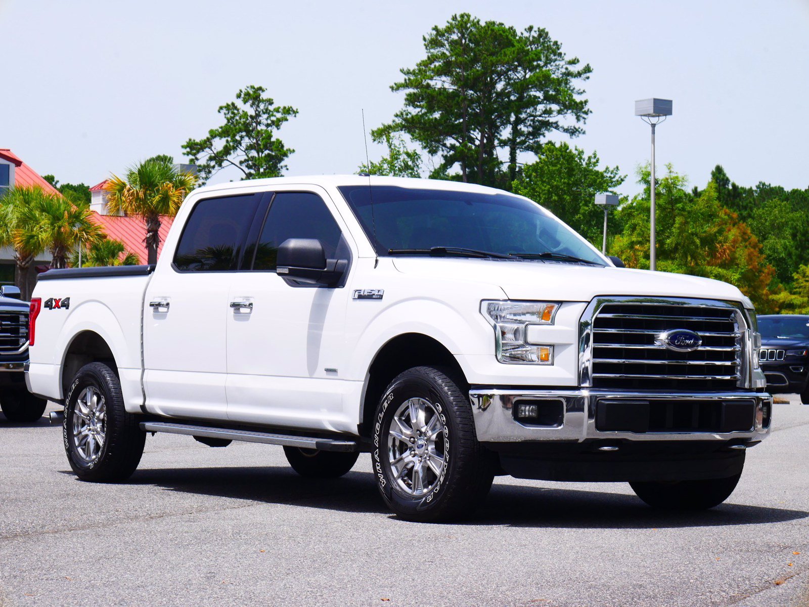 Pre-Owned 2015 Ford F-150 XLT 4WD 4D SuperCrew