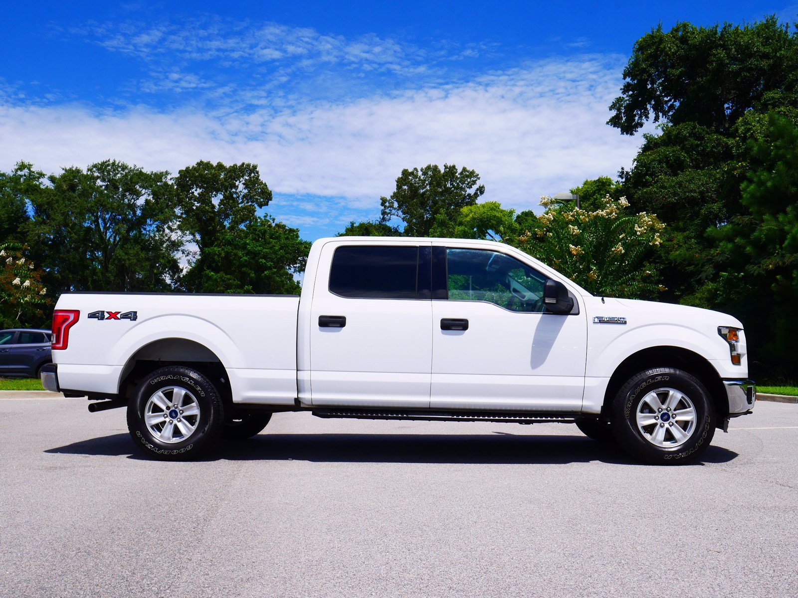 Pre-Owned 2015 Ford F-150 XLT 4WD 4D SuperCrew