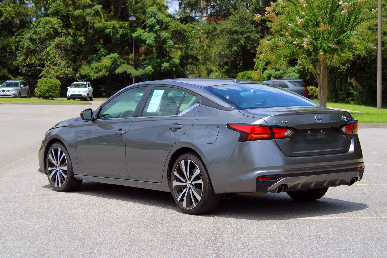 Pre-Owned 2019 Nissan Altima 2.5 SR FWD 4D Sedan