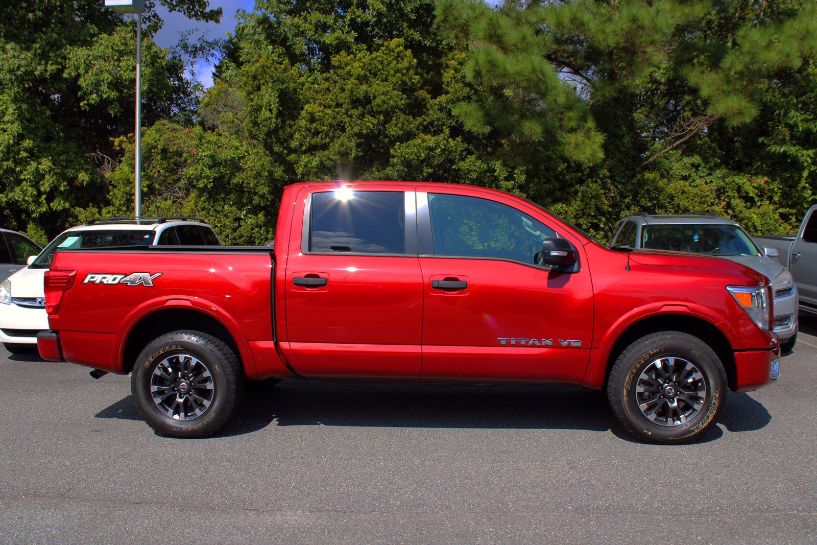 Pre-Owned 2019 Nissan Titan PRO-4X 4WD 4D Crew Cab