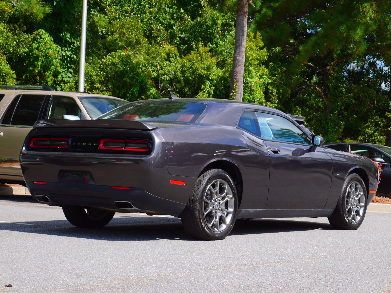 Dodge challenger awd