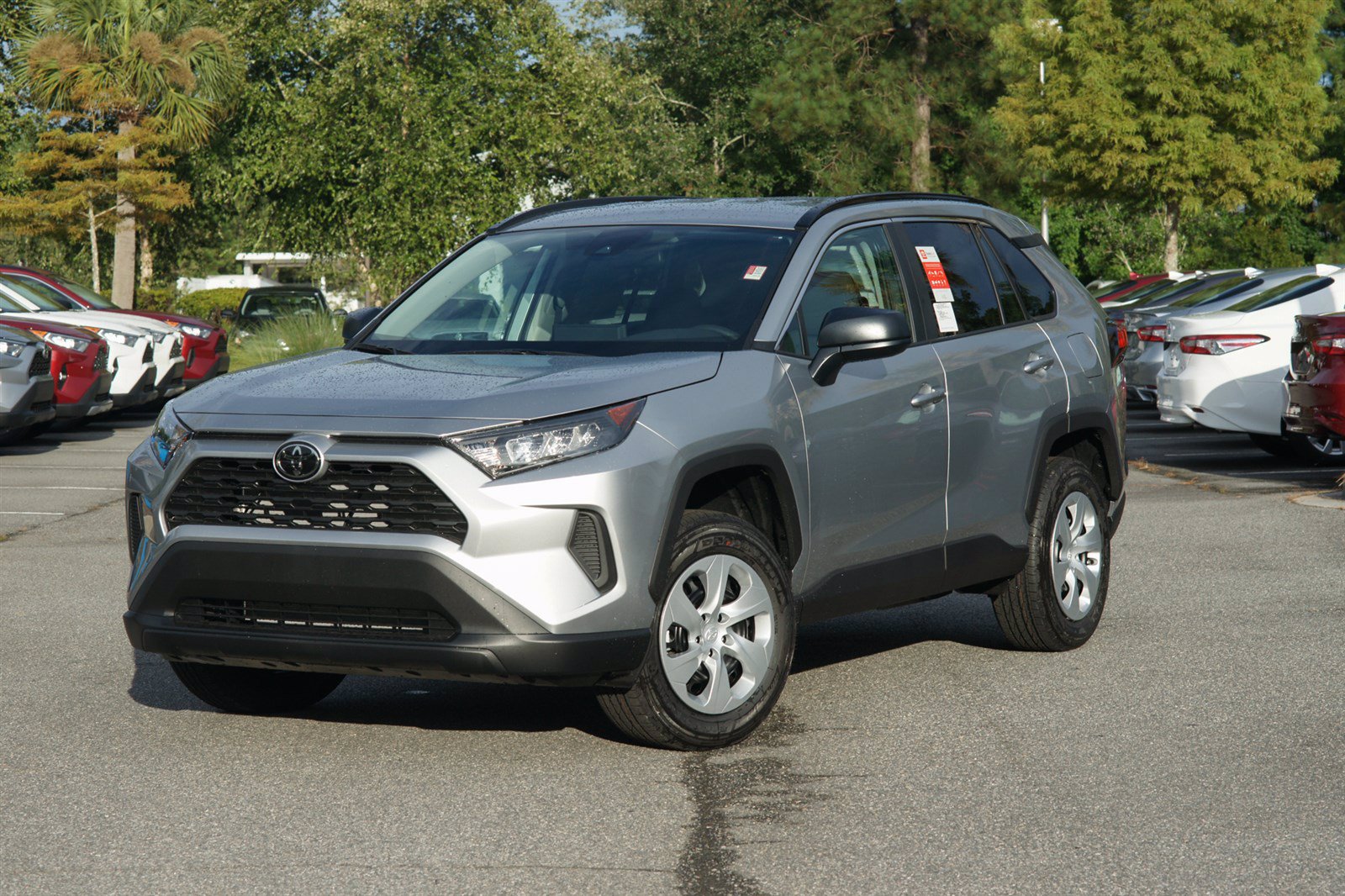 New 2020 Toyota RAV4 LE FWD 5