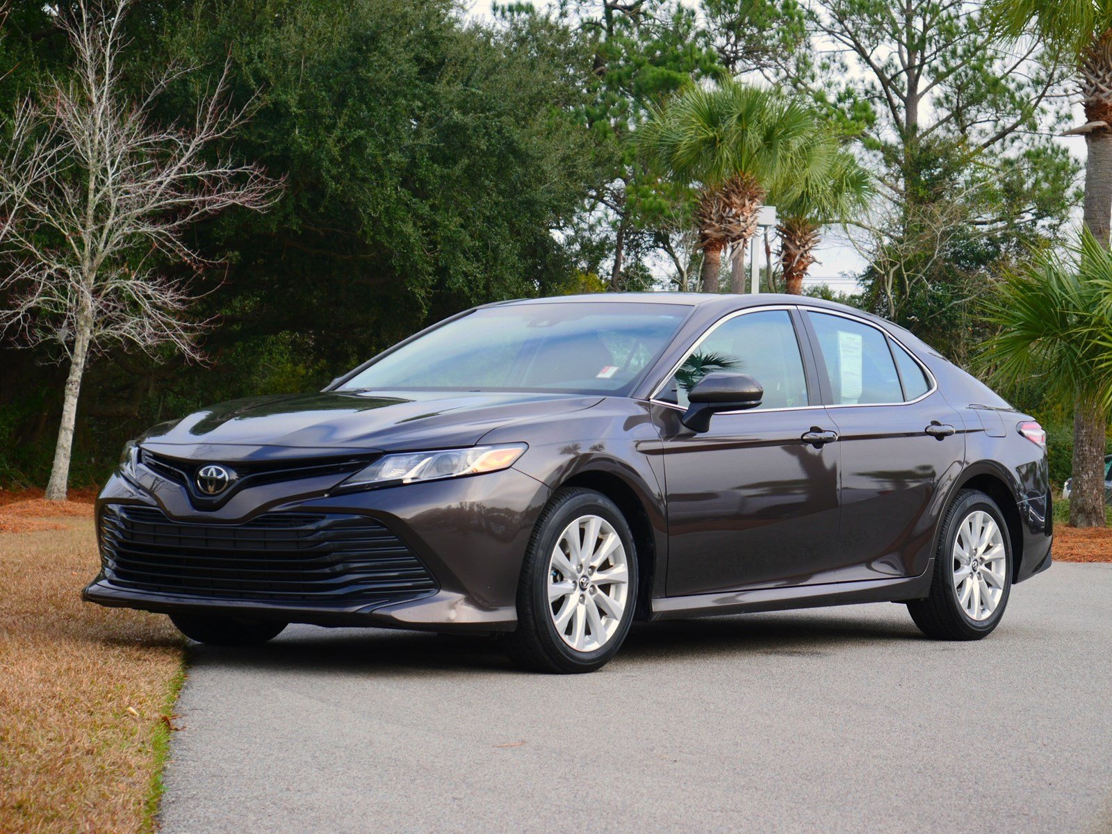 Pre-Owned 2018 Toyota Camry LE FWD 4D Sedan