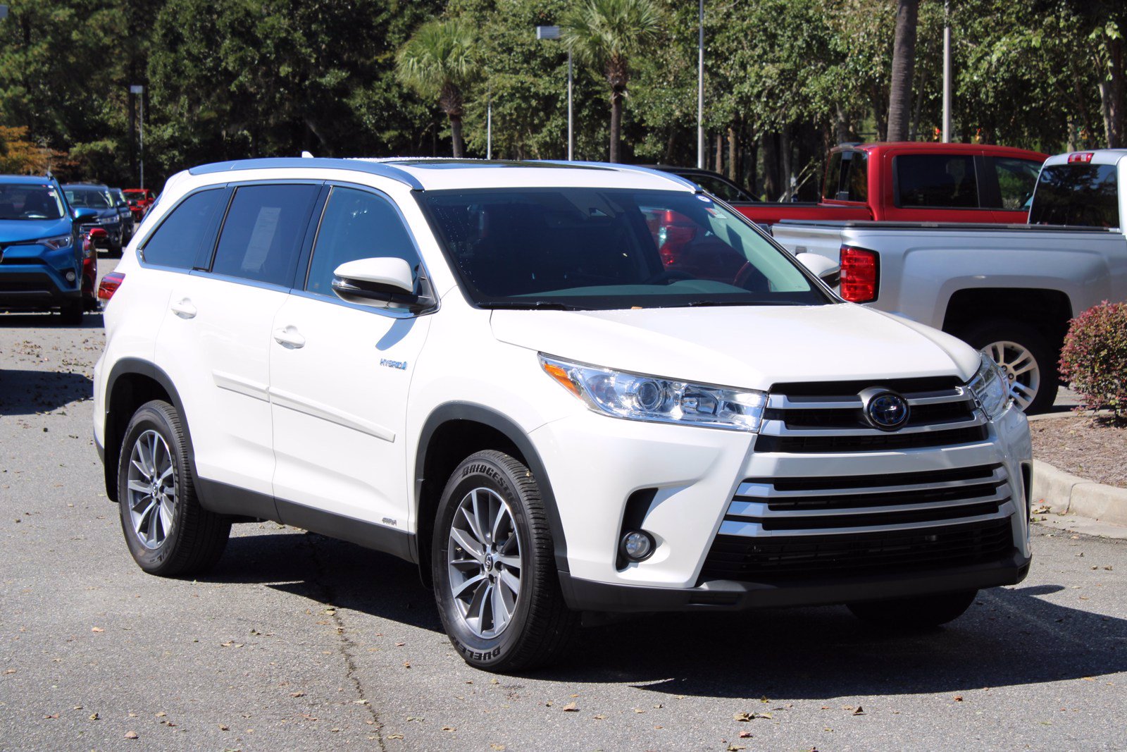 Certified Pre-Owned 2019 Toyota Highlander Hybrid XLE AWD 4D Sport Utility