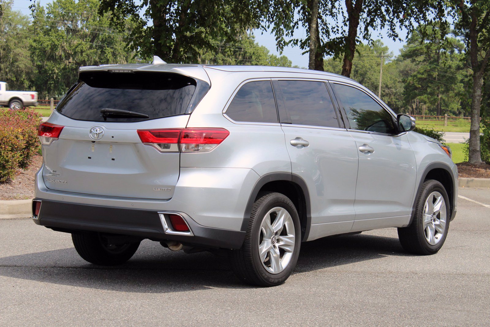 Certified Pre-Owned 2019 Toyota Highlander Limited FWD 4D Sport Utility