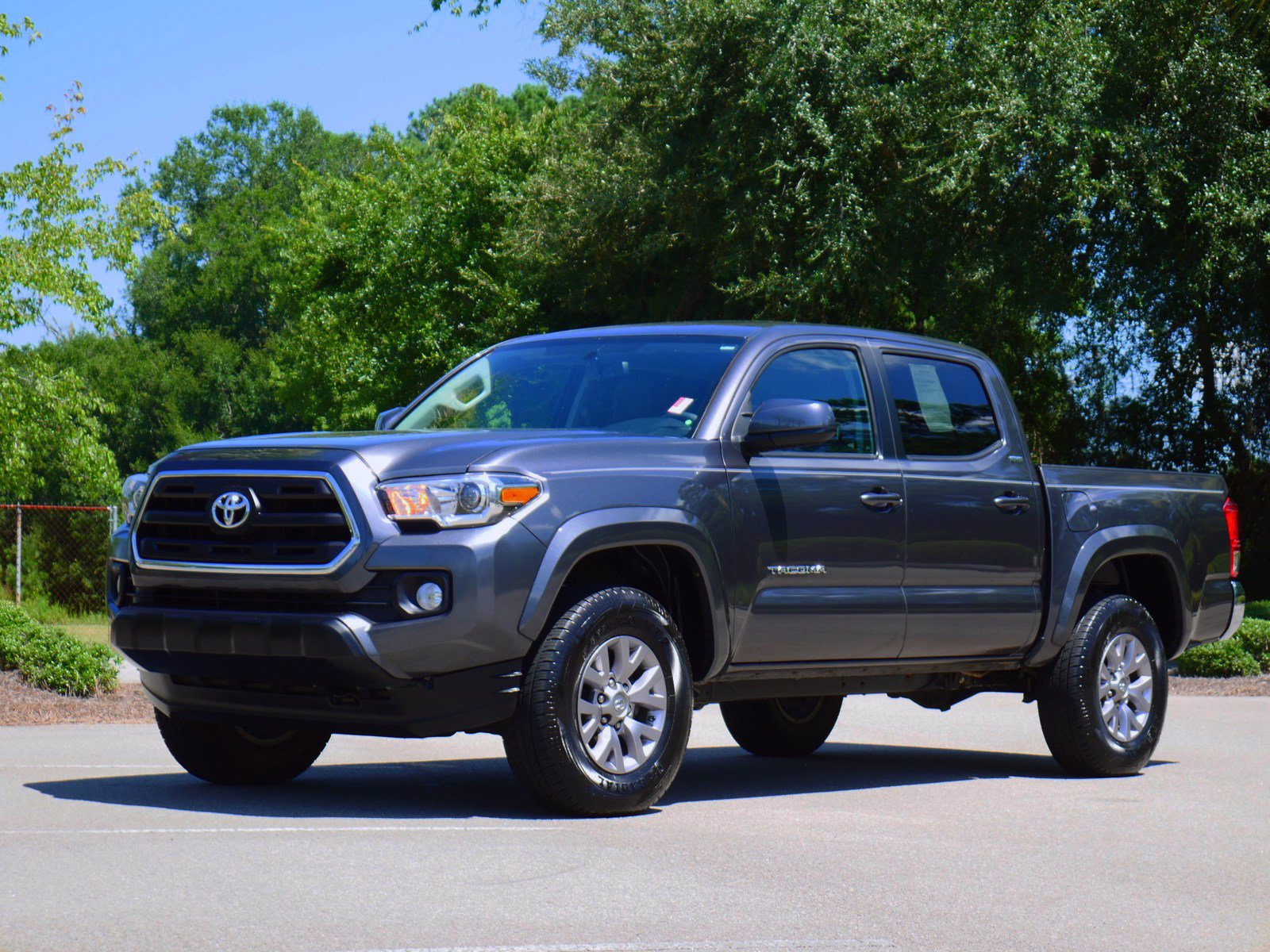 Certified Pre-Owned 2017 Toyota Tacoma SR5 RWD 4D Double Cab