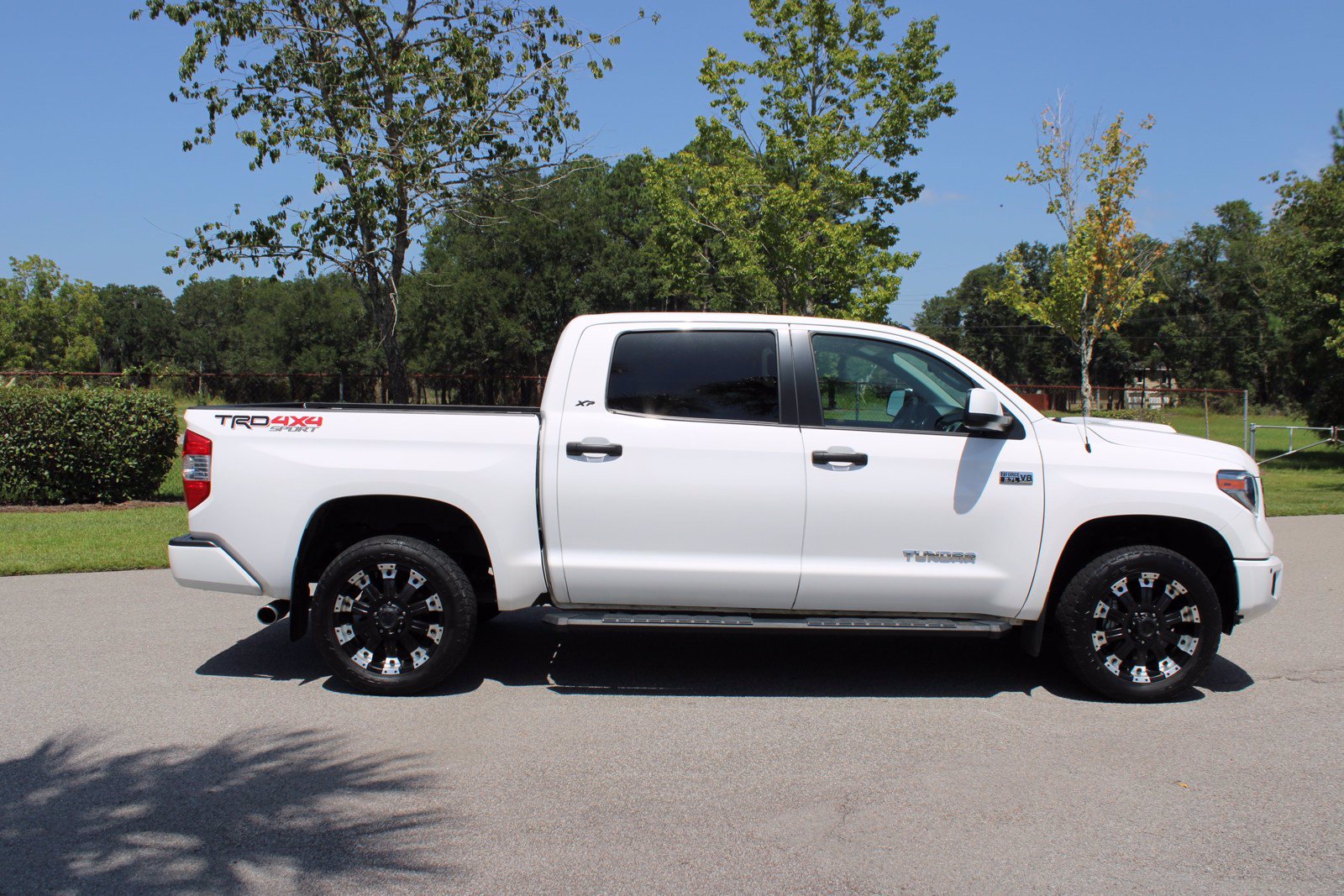 Certified Pre-Owned 2018 Toyota Tundra SR5 4WD 4D CrewMax