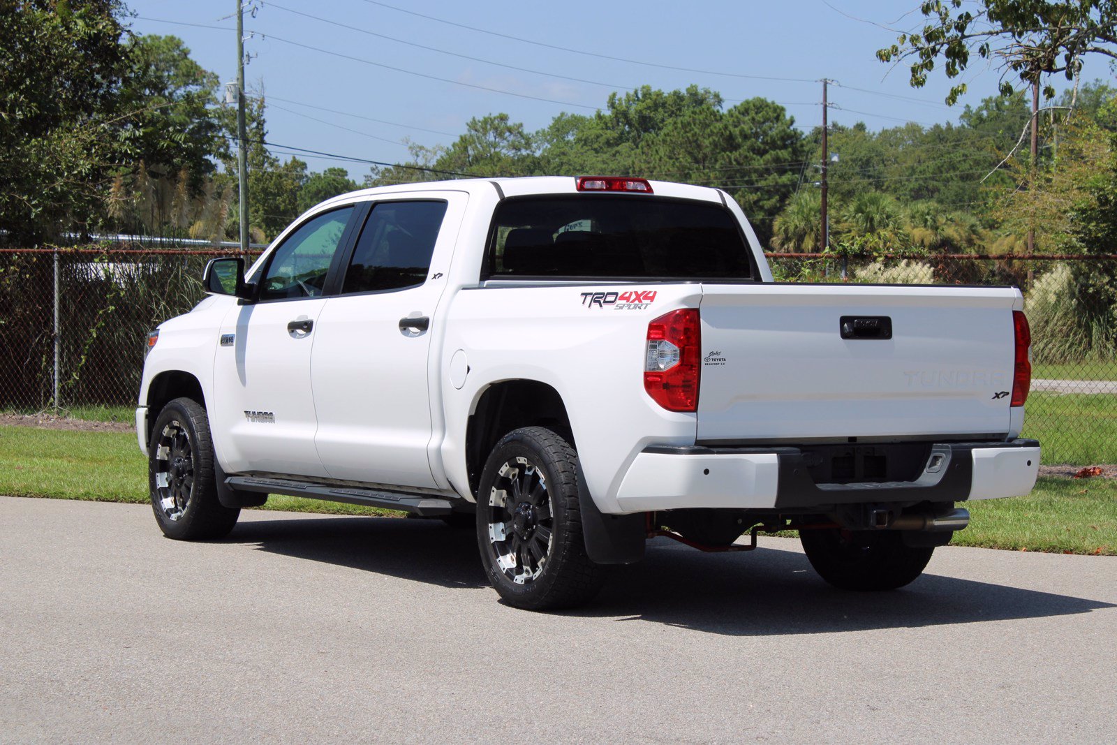 Certified Pre Owned 2018 Toyota Tundra Sr5 4wd 4d Crewmax