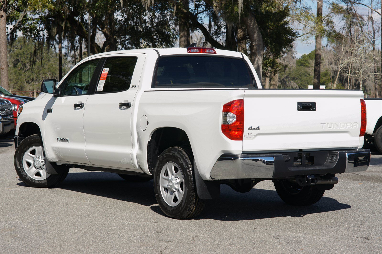 New 2020 Toyota Tundra SR5 CrewMax 5.5′ Bed 5.7L (Natl)