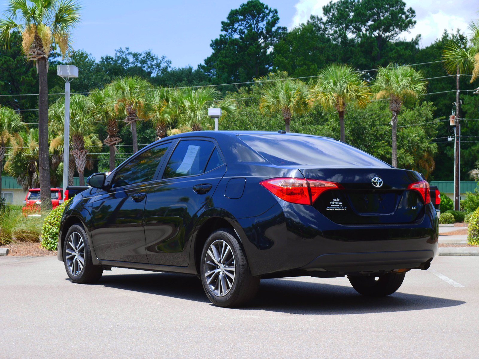 Pre-Owned 2018 Toyota Corolla LE FWD 4D Sedan