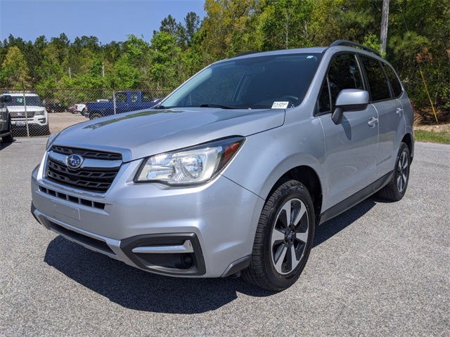 Pre-Owned 2017 Subaru Forester 2.5i Premium AWD 4D Sport Utility