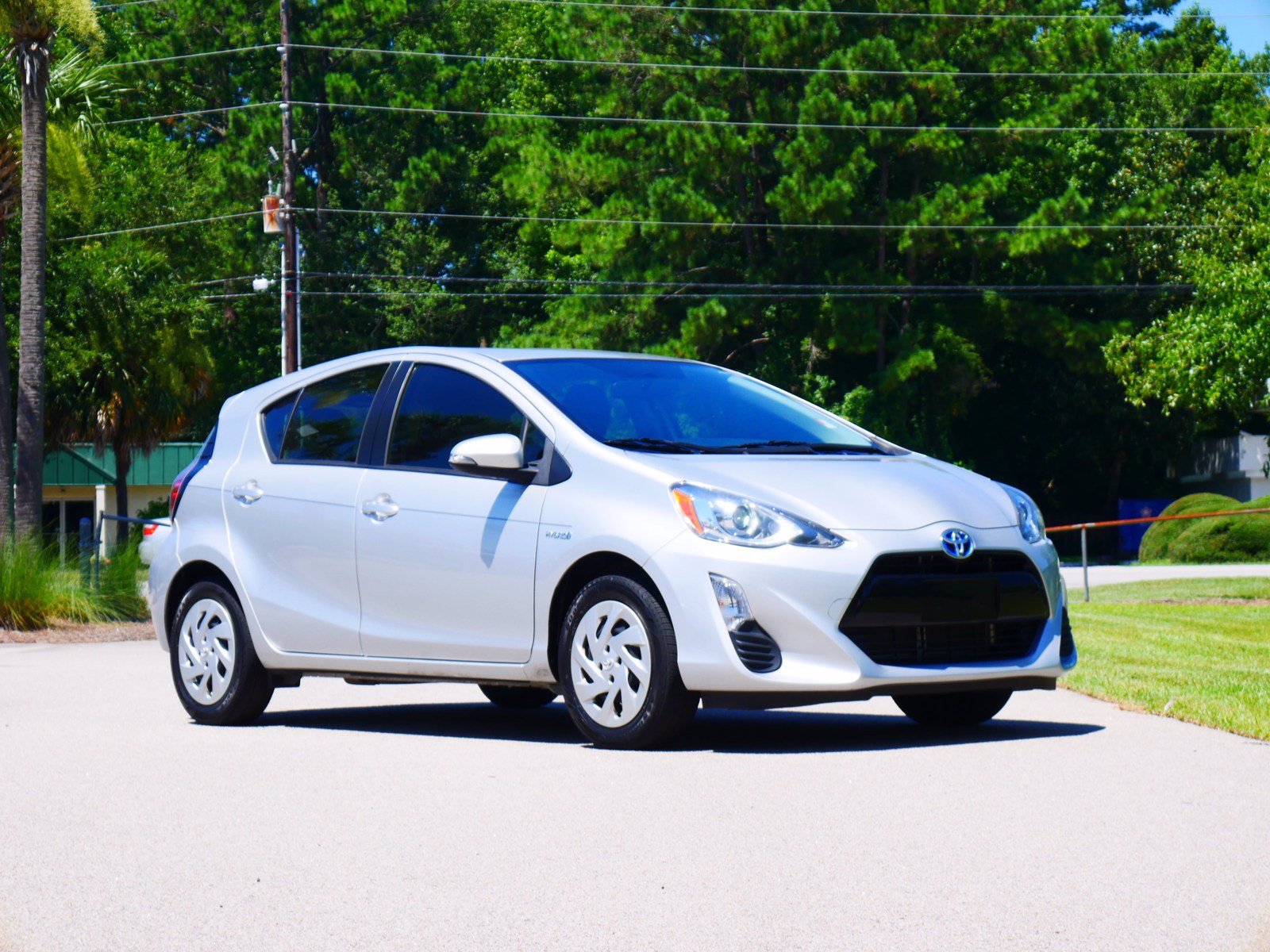 Pre-Owned 2016 Toyota Prius c Two FWD 5D Hatchback