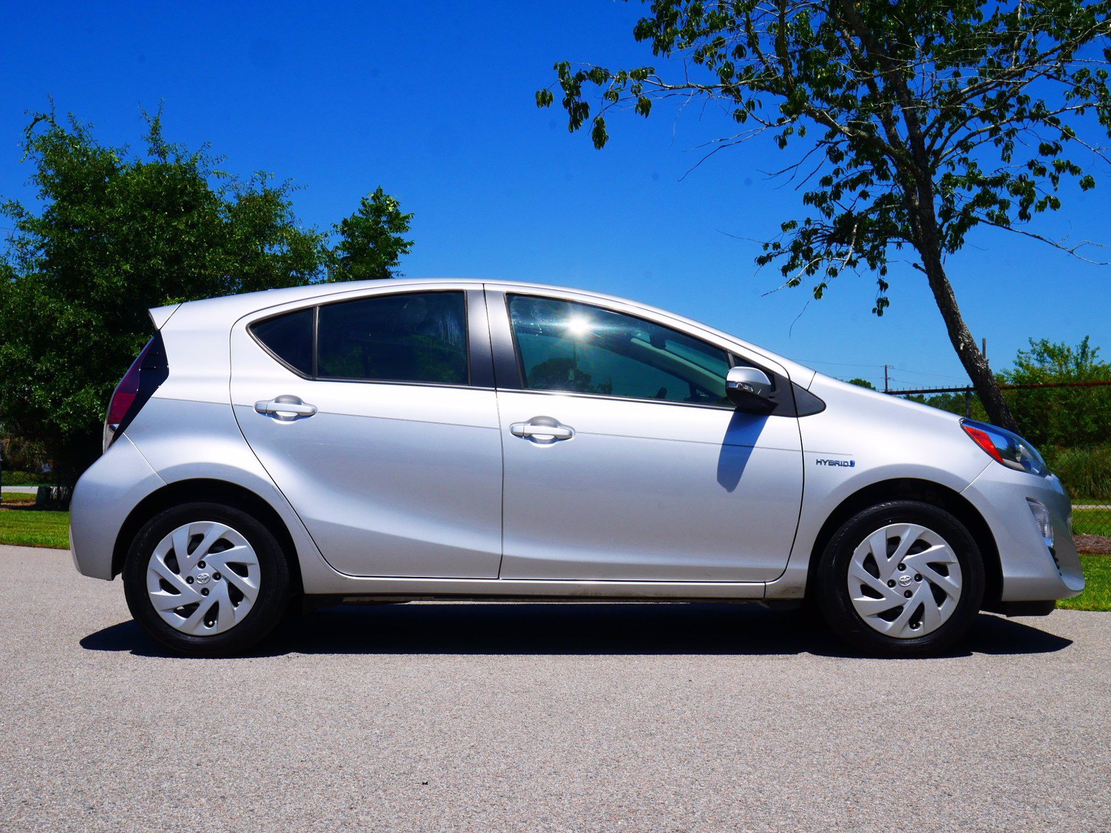 Pre-Owned 2016 Toyota Prius c Two FWD 5D Hatchback