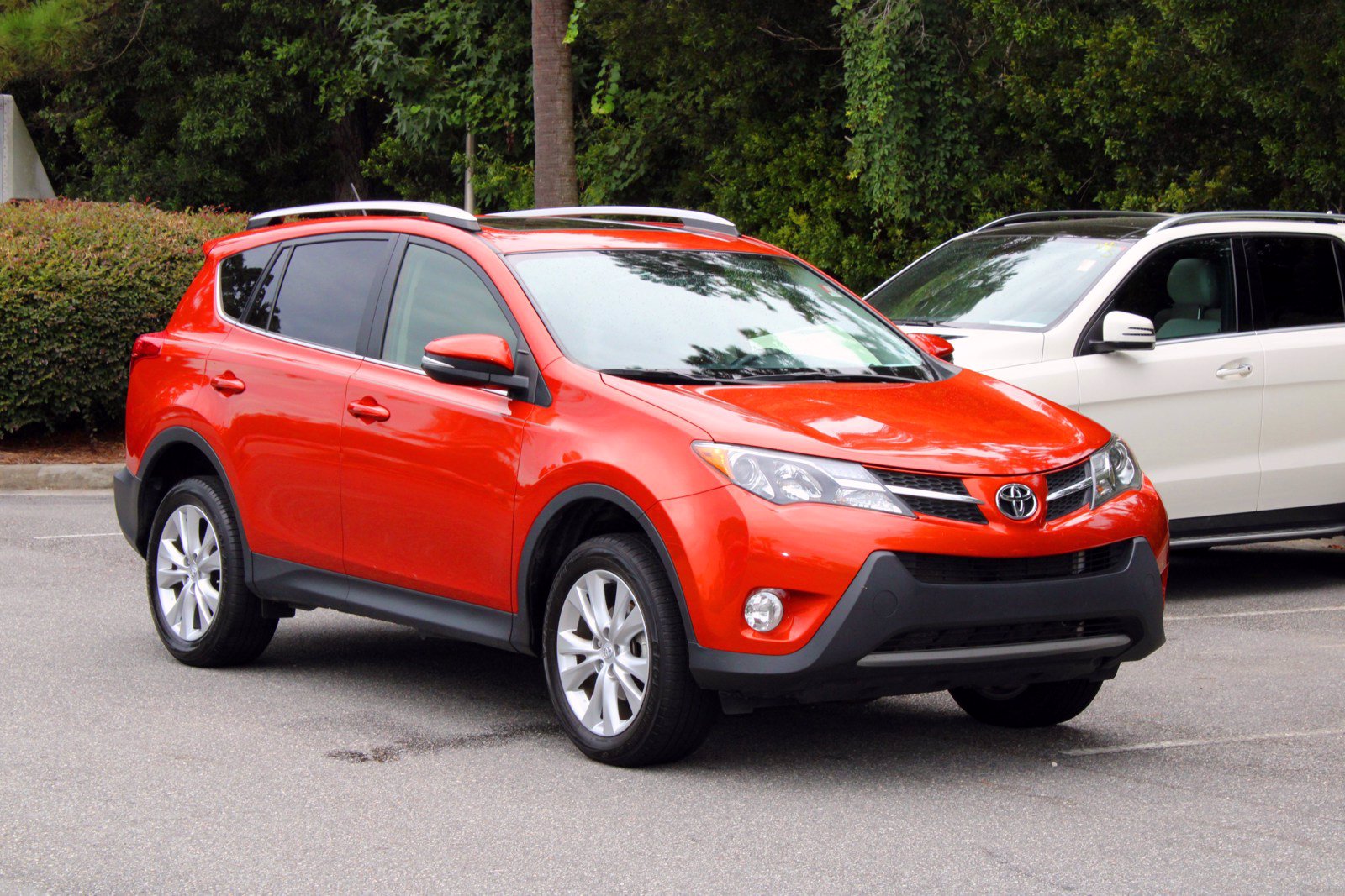 PreOwned 2015 Toyota RAV4 Limited FWD 4D Sport Utility