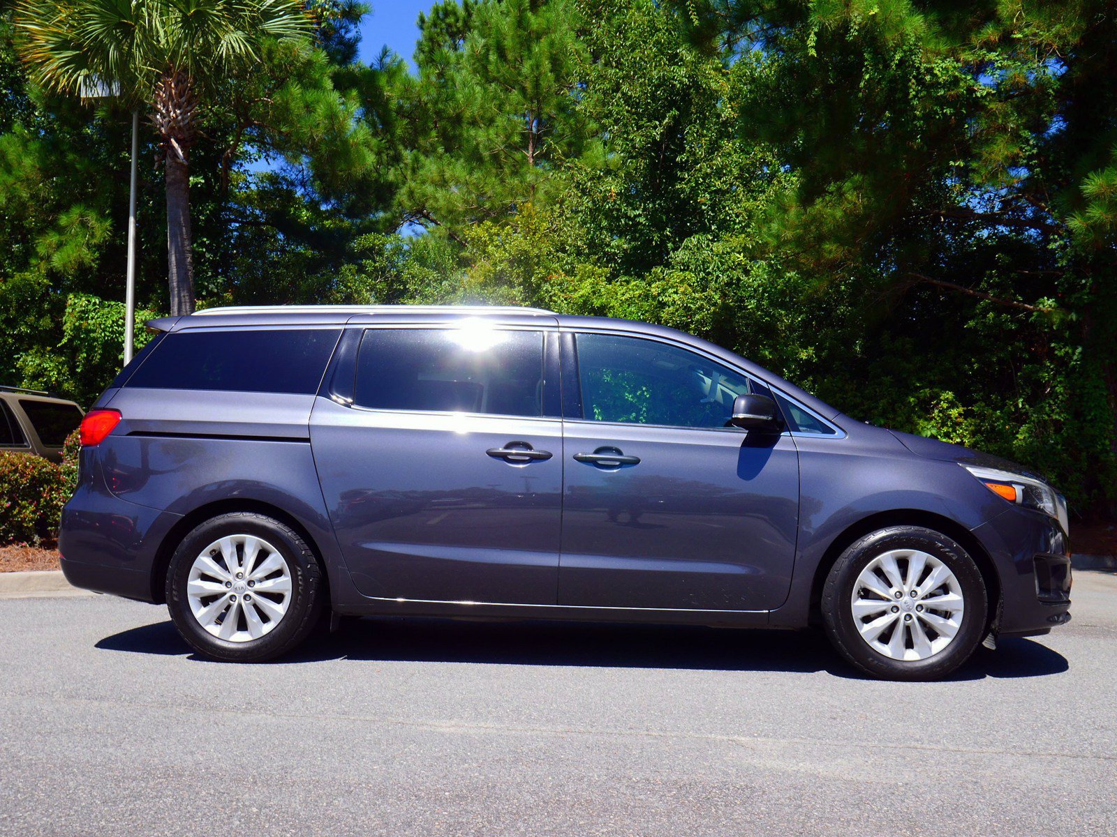 kia 11 passenger van kia 11 passenger van